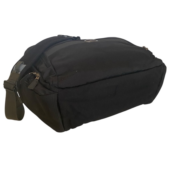 Eagle Creek CarryOn ES Travel Bag Shoulder Strap Black Laptop Travel Zip Around - Picture 6 of 10